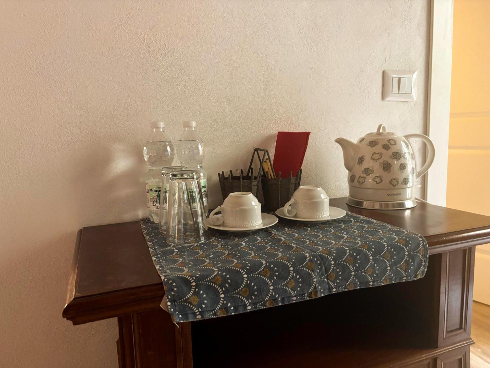 Отель Campora House Tavarnelle Val di Pesa Экстерьер фото